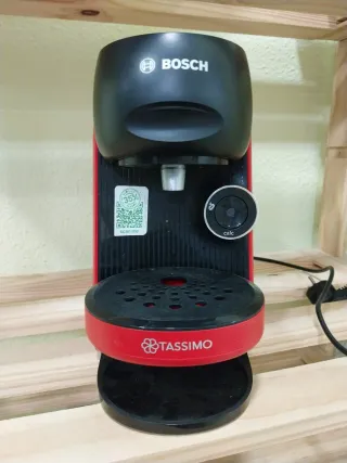 Cafetera Tassimo Bosch Roja