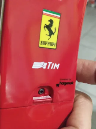 Telefono Ferrari TIM GPRS rosso