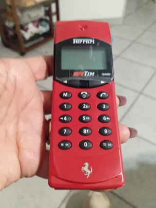 Telefono Ferrari TIM GPRS rosso