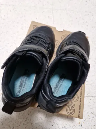 Zapatillas Skechers niño negras