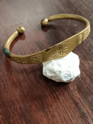Bracciale vintage ottone inciso