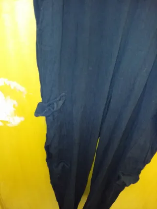 Pantalón negro fresquito