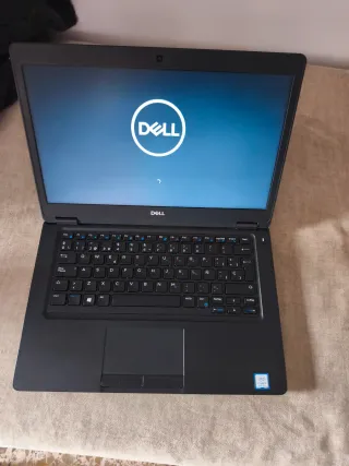 Dell Latitude 5490 Portátil + Cargador