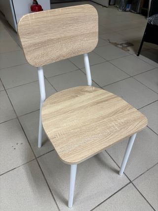 Mesa y 4 Sillas Comedor/Cocina