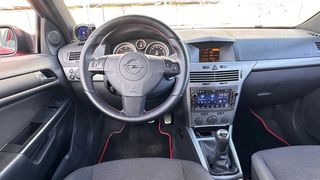 Opel Astra GTC 2008