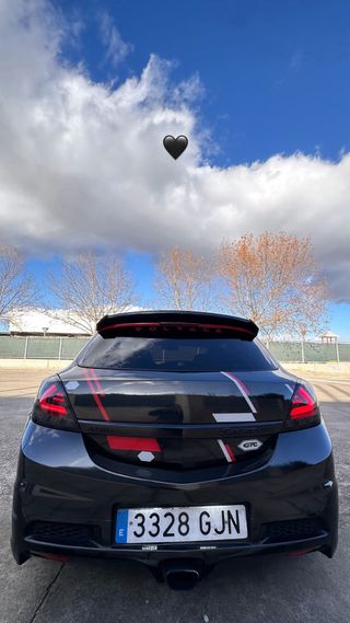 Opel Astra GTC 2008
