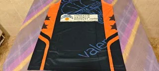 Camiseta del Valencia Basket. Talla S.
