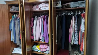 Armadio a 6 ante con finestre