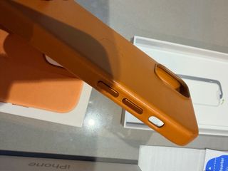 iPhone 13 mini rosa 256GB + custodia in pelle