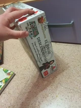 Juego de mesa Descendientes Borras