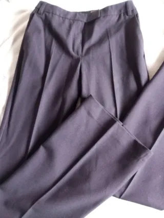 Traje pantalón berenjena