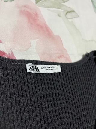 Top fiesta Zara manga larga pedrería Talla M