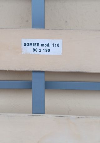 Somier 90cm con patas con ruedas