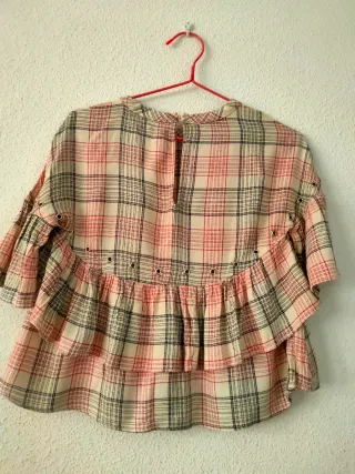 Blusa cuadros beige y rojo