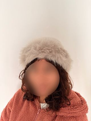 Gorro invierno pelo mongol beige/rosa