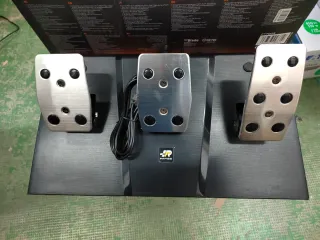 Volante FR-TEC Suzuka Elite Next Wheel per PS3, PS4, XBOX ONE, XBOX X/S, SWITCH e PC