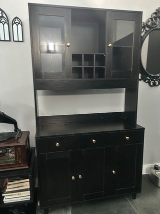 Alacena Negra con Puertas de Cristal