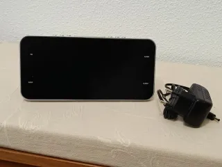 Radio Reloj Digital Negro y Plata