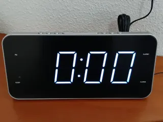 Radio Reloj Digital Negro y Plata