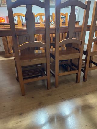 Mesa y 6 Sillas Comedor Madera