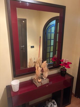 Mueble recibidor madera y cristal