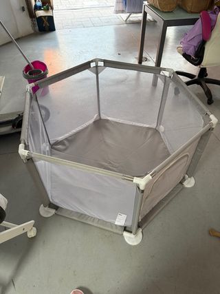 Parque infantil hexagonal