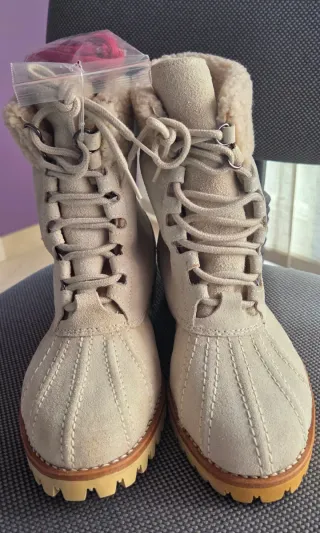 Botas de mujer de Invierno Lacoste Beige