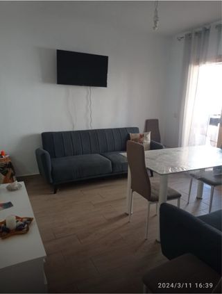 Alquilo habitación con cama 1’35amplia y agradable