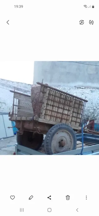 Carro de madera antiguo