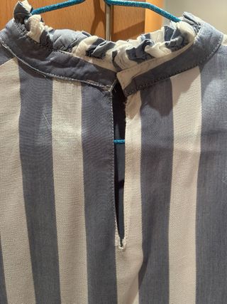 Camisa Mango rayas y volantes talla S