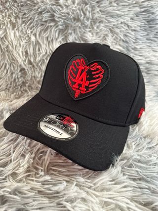 Gorra New Era LA Heart Negra 9Forty