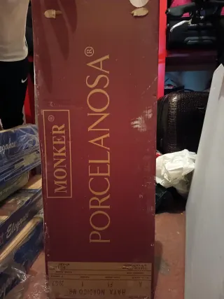 Azulejos Porcelanosa. 31'6*90*1'2cm. 3 piezas caja