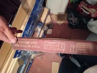 Azulejos Porcelanosa. 31'6*90*1'2cm. 3 piezas caja