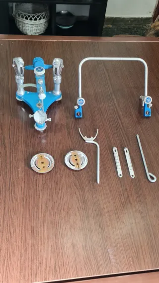 Arco Facial y Articulador Dental Dentatus