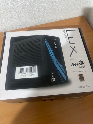 Fuente Alimentación Aerocool LUX 550W