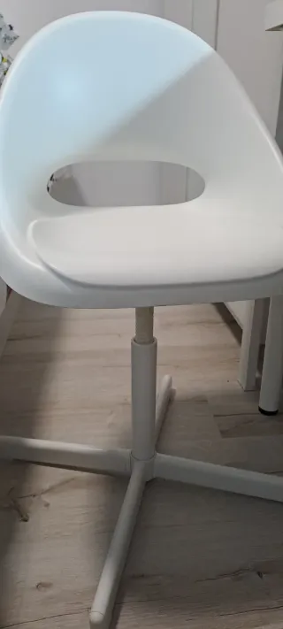 Silla de escritorio infantil blanca