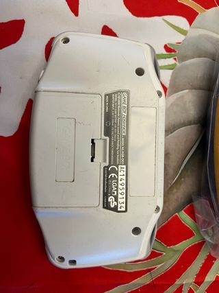 Nintendo Game Boy Advance blanca