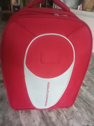 Maleta Roja con 2 Ruedas