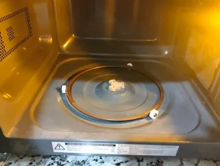 Microondas Toshiba con Grill