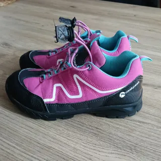 Botas de monte niña rosa y negro