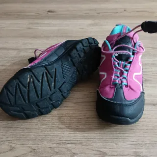 Botas de monte niña rosa y negro