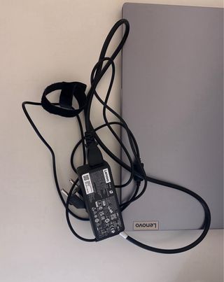 Lenovo Ideapad Slim 3