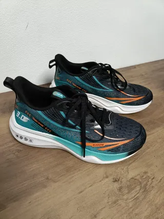 Zapatillas deportivas hombre talla 42