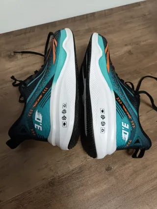 Zapatillas deportivas hombre talla 42