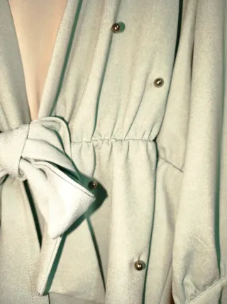 Camisa verde perlas lazo