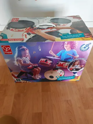 Batería madera con teclado y taburete