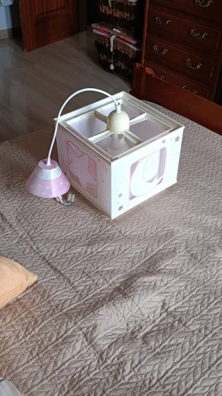 Lámpara infantil de techo