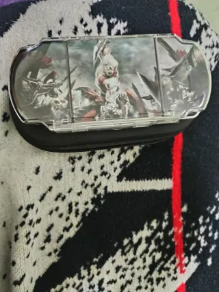 PSP Slim 2000 Negra + Tarjeta 128GB