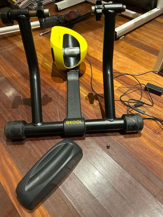 Rodillo Inteligente Bkool Smart Pro 2 + Sensor ANT