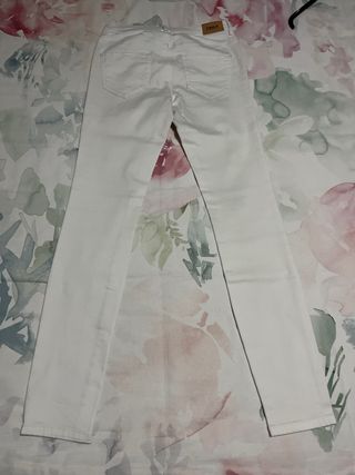 Pantalón blanco Only Talla M
